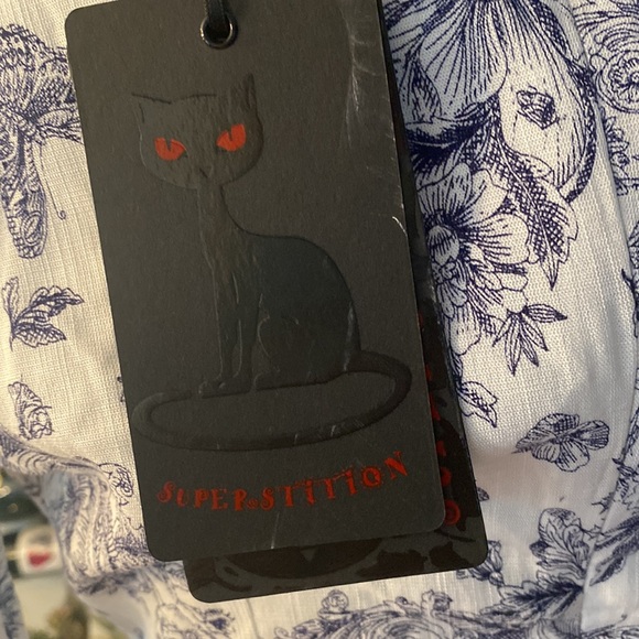 Floral and butterflies dress - Picture 8 of 8